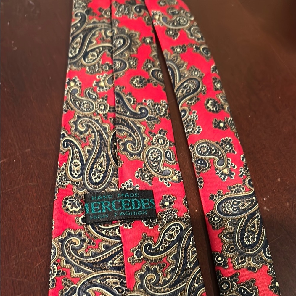 Red Paisley Tie